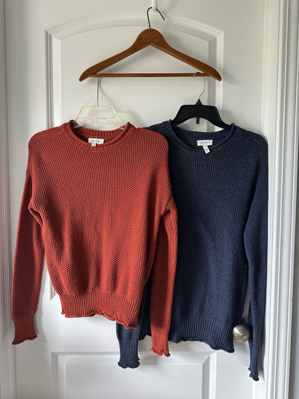 Two Jessica Simpson Textured Knit Crew Sweaters Orange and Navy